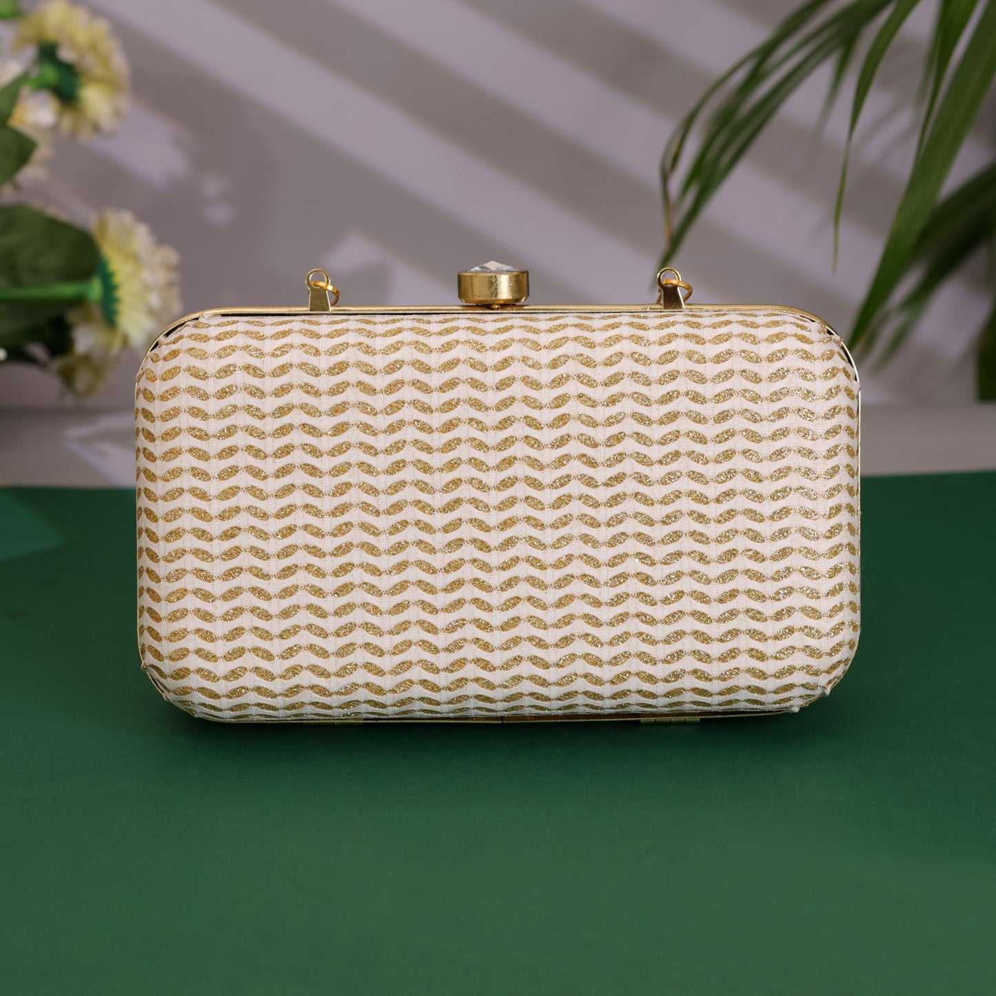 Velora Luxe Gouden Clutch – Golden Wave